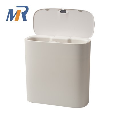 Coș de gunoi fără atingere